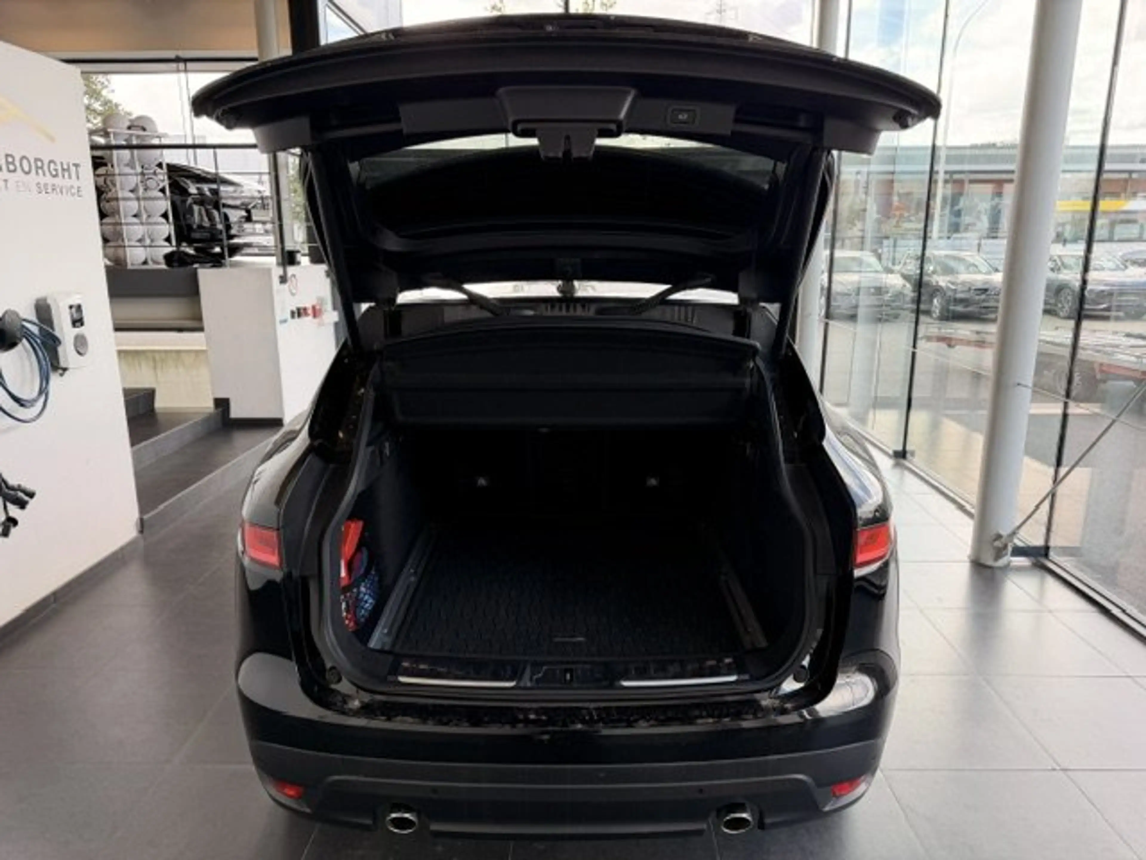 Jaguar F-Pace R-SPORT BENZINE AWD AUTOMAAT-OPEN DAK-SPORT SEATS — photo 7