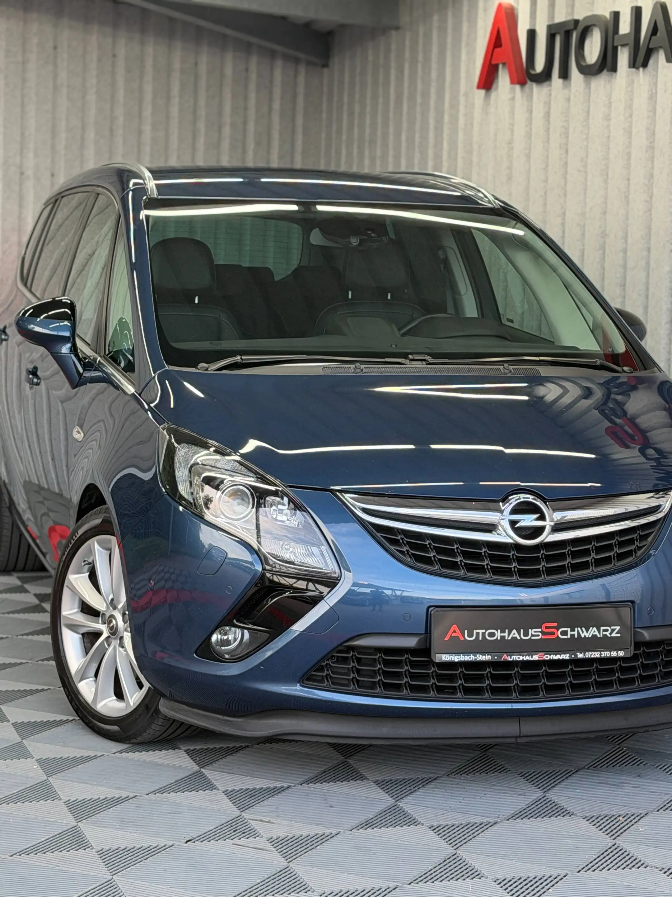 Opel Zafira Tourer Zafira Tourer 7Sitzer LED Leder Kamera Navi Tempo — photo 10