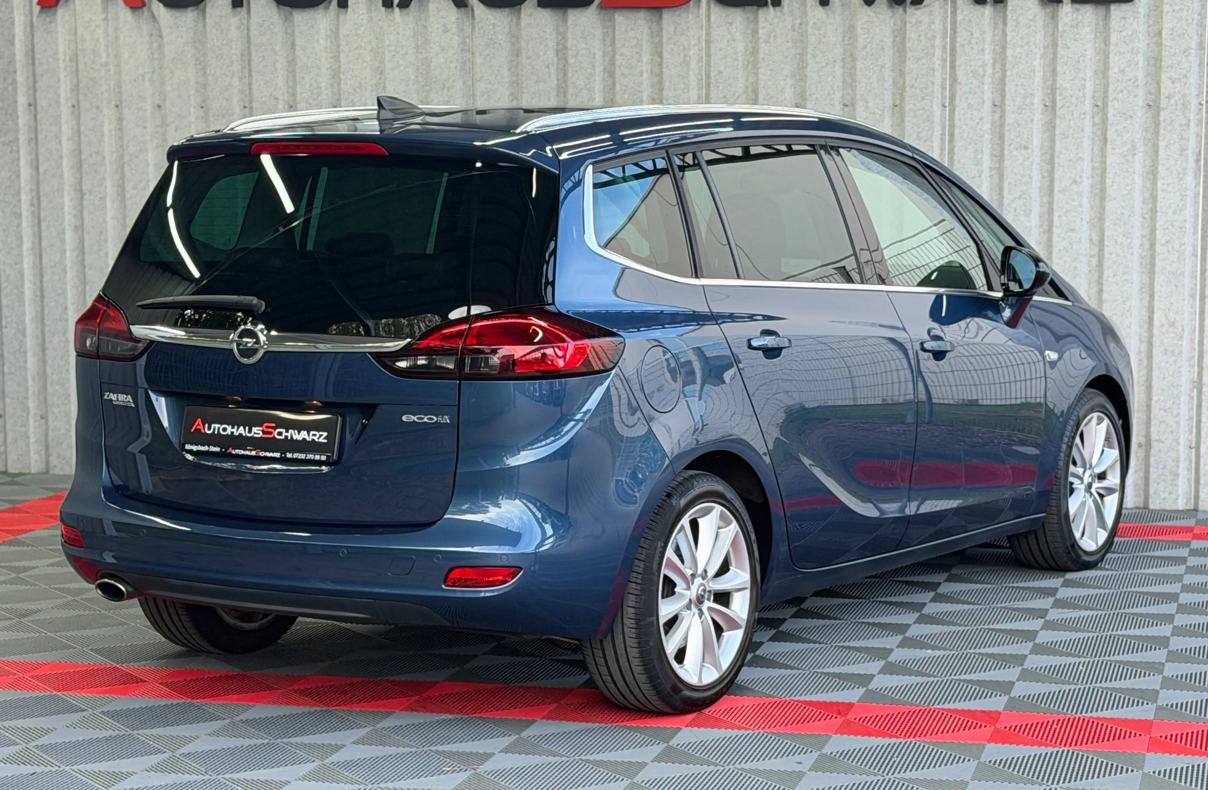 Opel Zafira Tourer Zafira Tourer 7Sitzer LED Leder Kamera Navi Tempo — photo 7