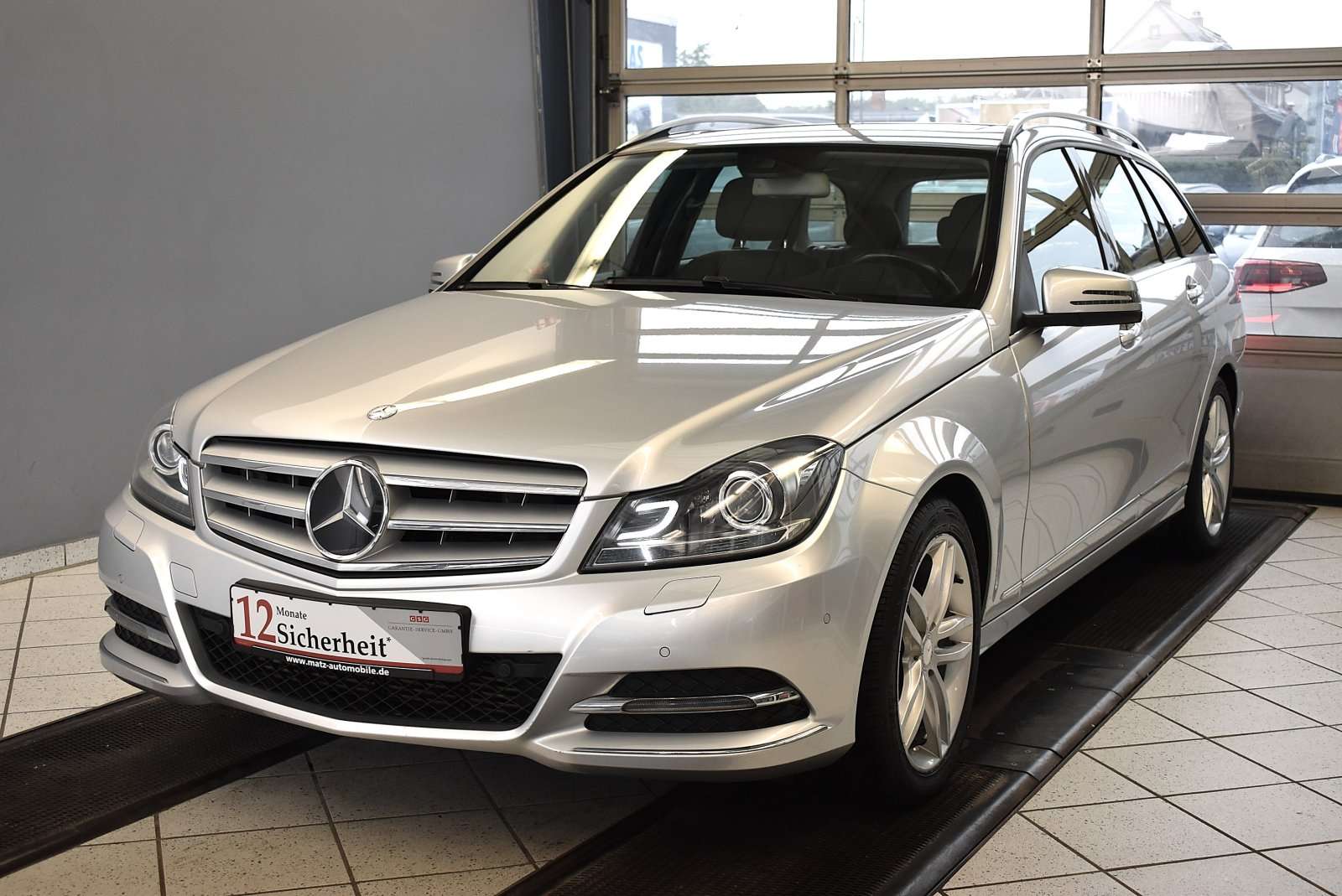Second hand Mercedes Benz C-Class 200