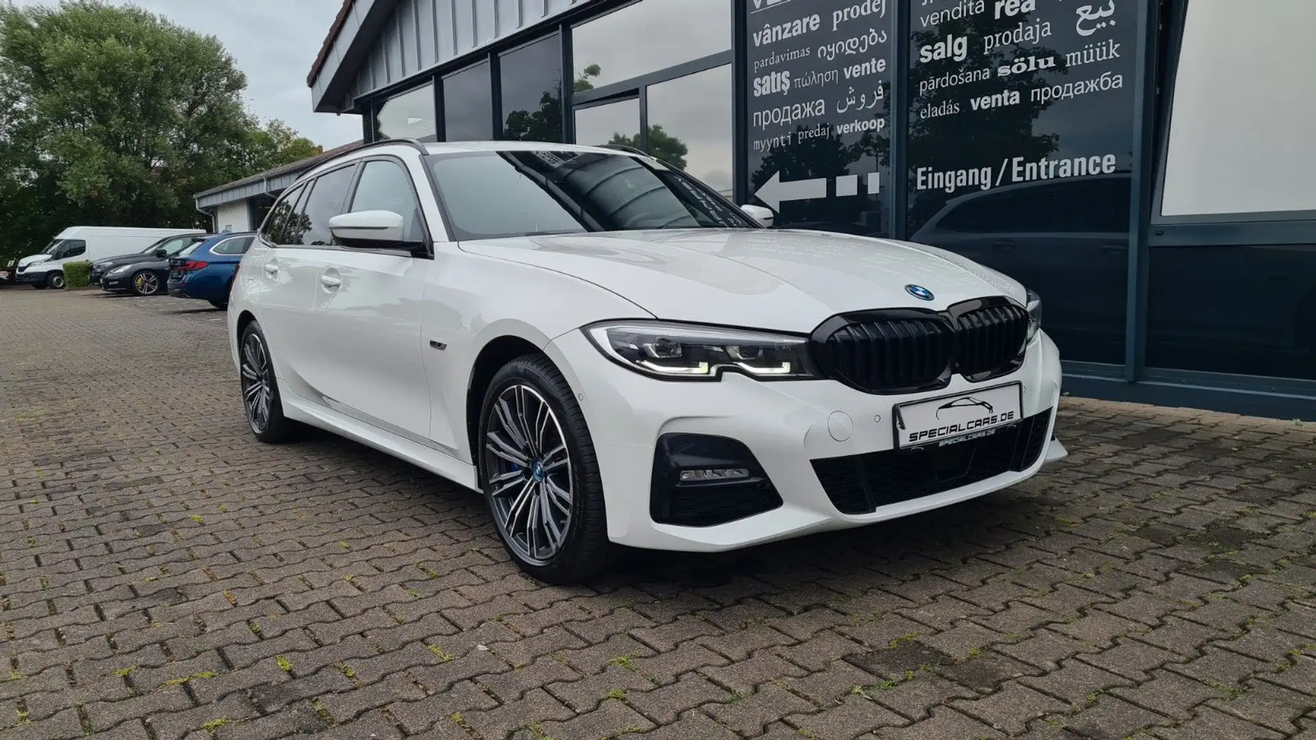 BMW 330 e xDrive M Sport - SHADOW - HUD - ACC - 360° Weiß - 1