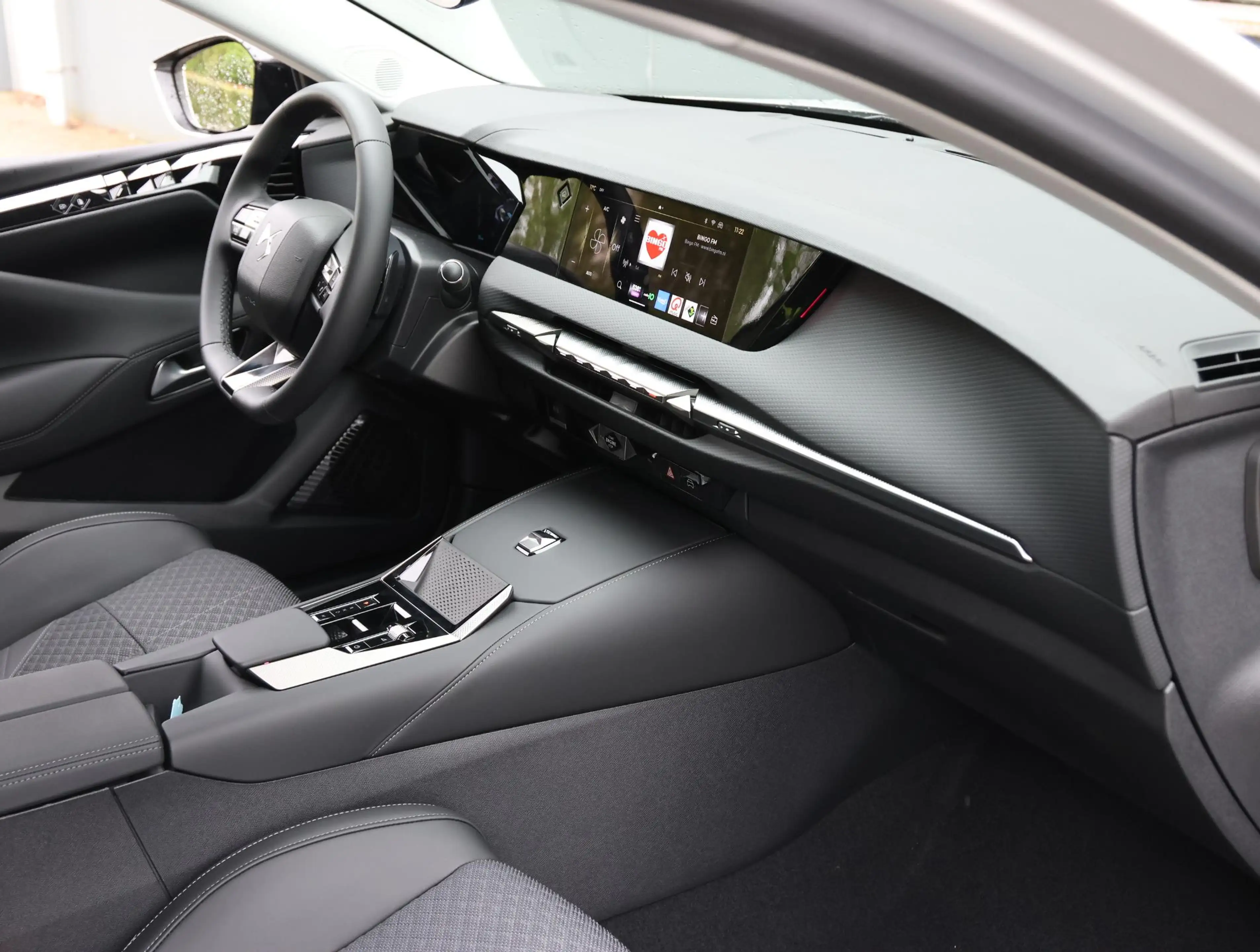 DS Automobiles DS 4 1.2 136pk Hybrid Pallas | Achteruitrijdcamera | Ap — photo 9