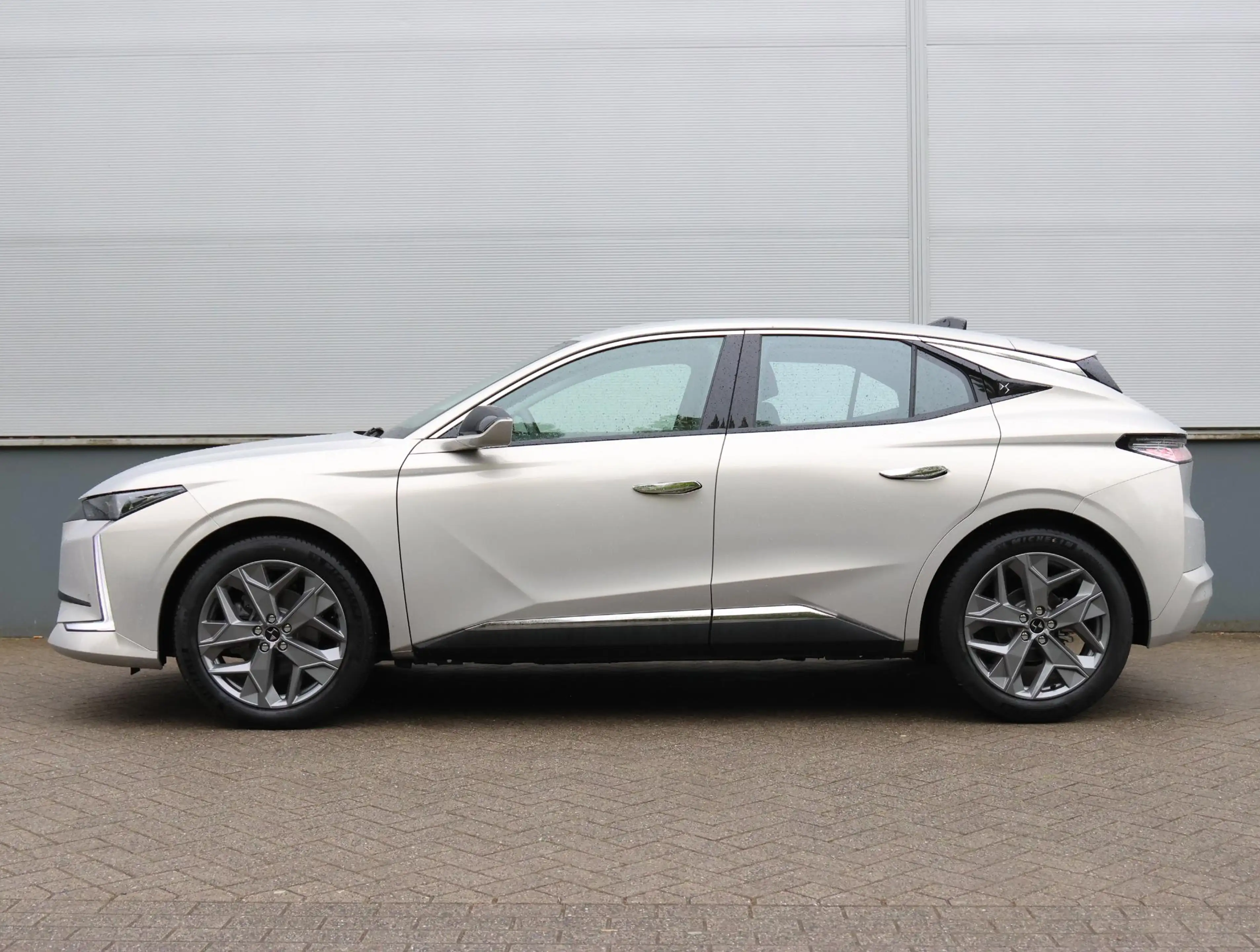 DS Automobiles DS 4 1.2 136pk Hybrid Pallas | Achteruitrijdcamera | Ap — photo 2