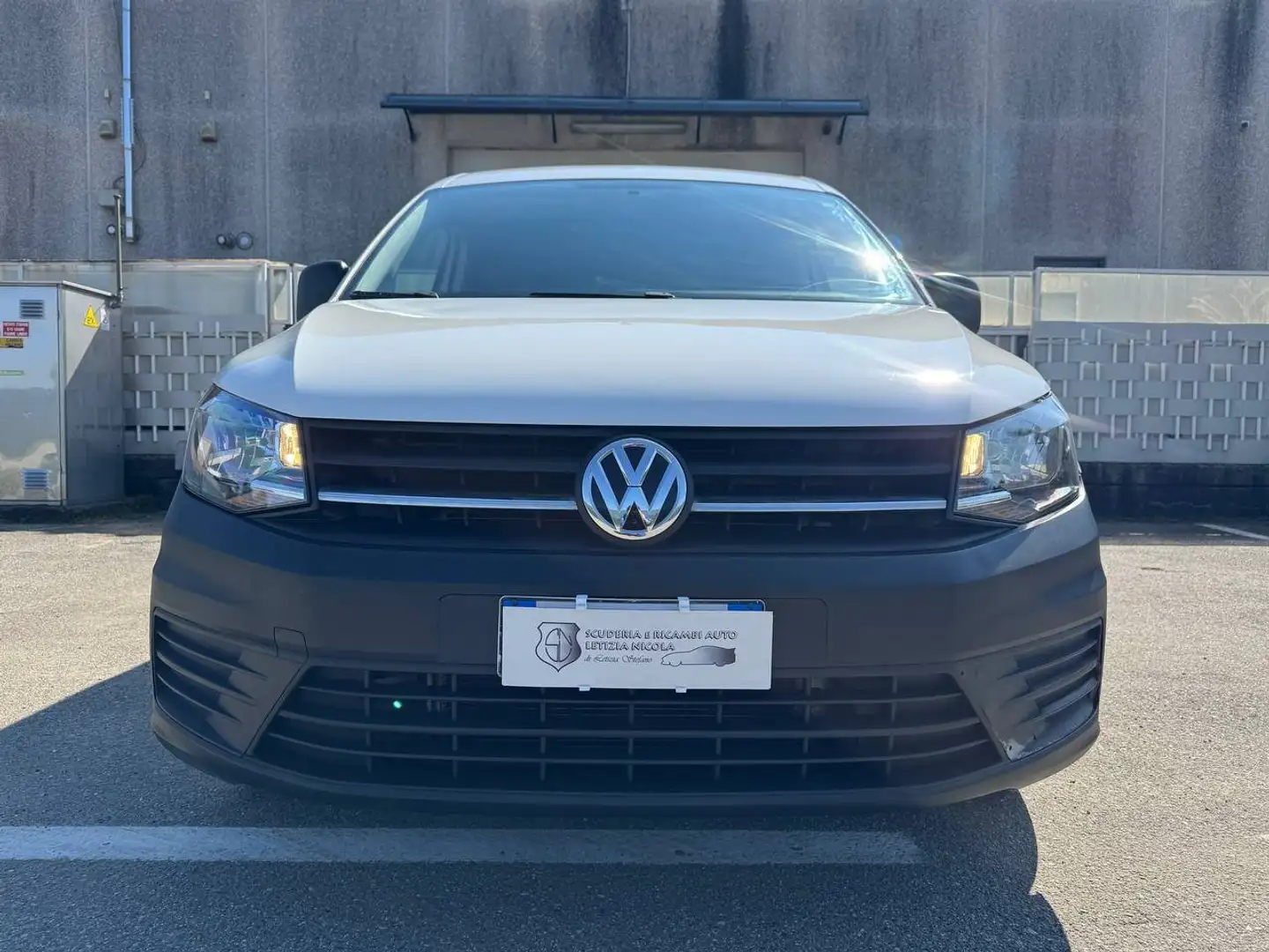 Volkswagen CADDY 2.0 TDI - 75 KW “2016”- VAN Bianco - 2