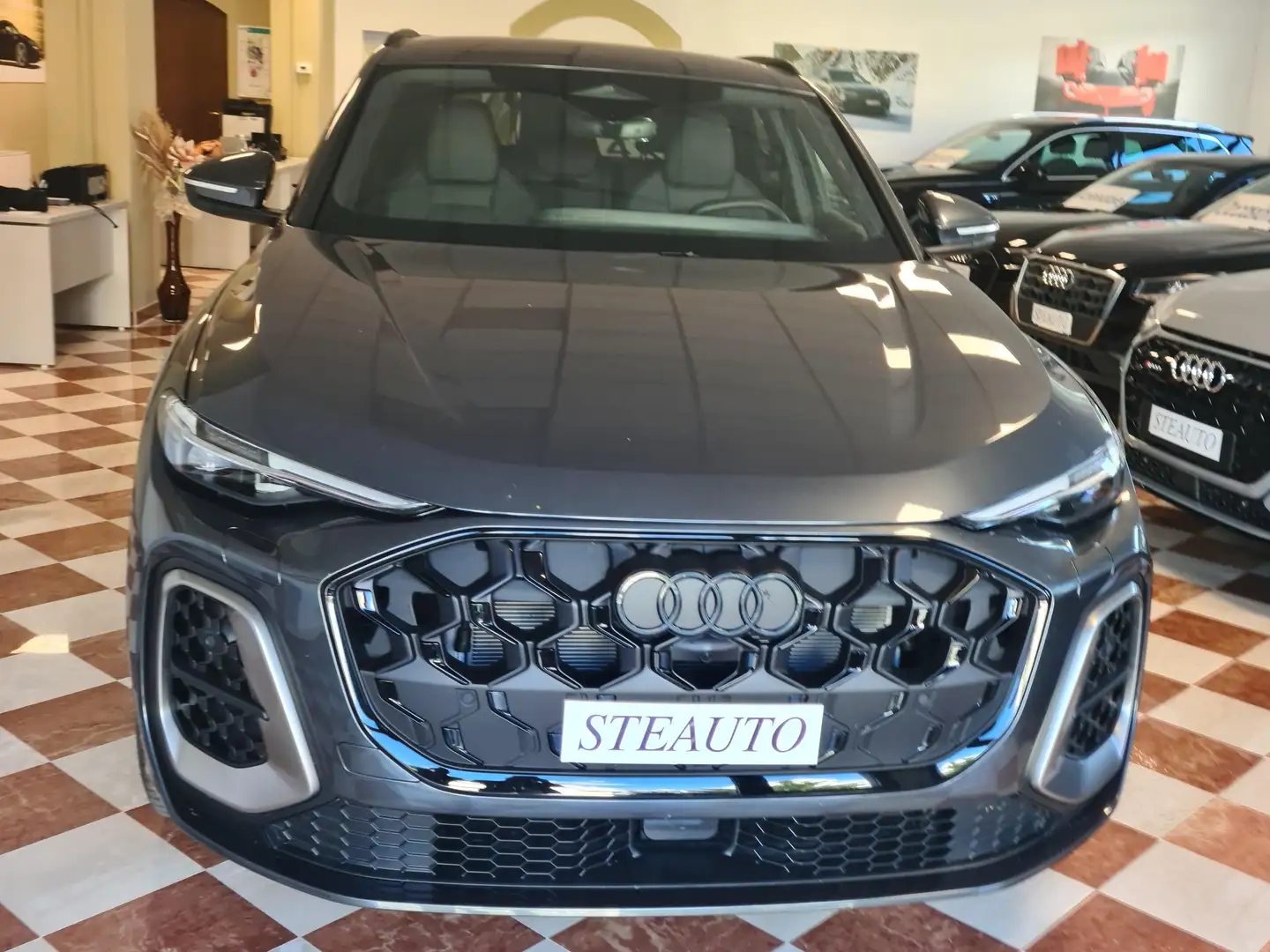 Audi Q5 Q5 2.0 tdi mhev quattro  S-LINE 204cv S-TRON. 21" Grigio - 2