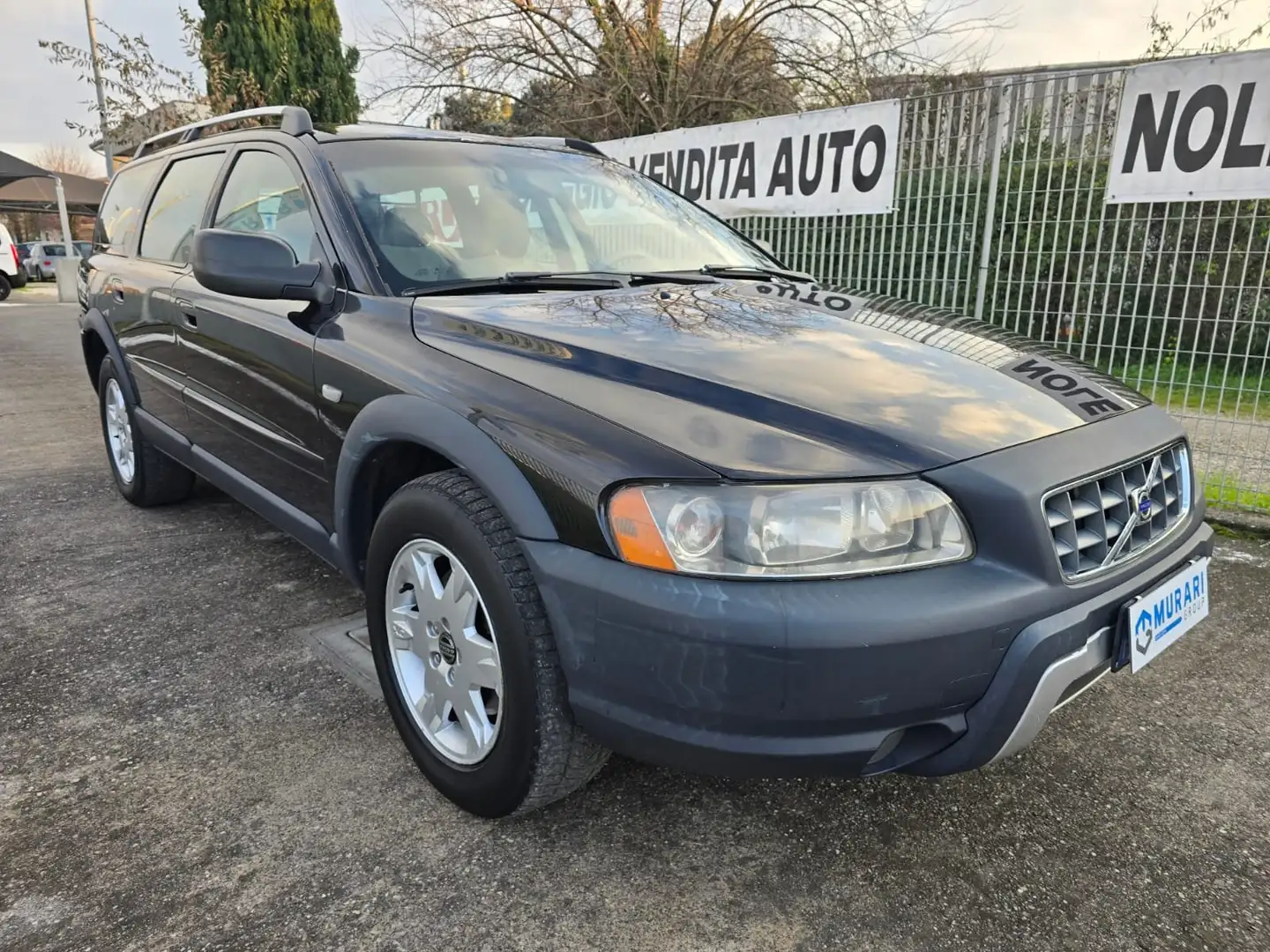 Volvo V70 V70 XC II 2004 V70-XC 2.4 d5 Momentum awd 185cv Nero - 1