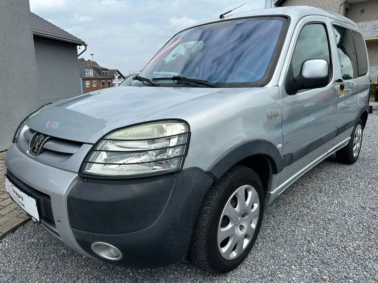 Peugeot Partner Escapade Kombi Grau - 2