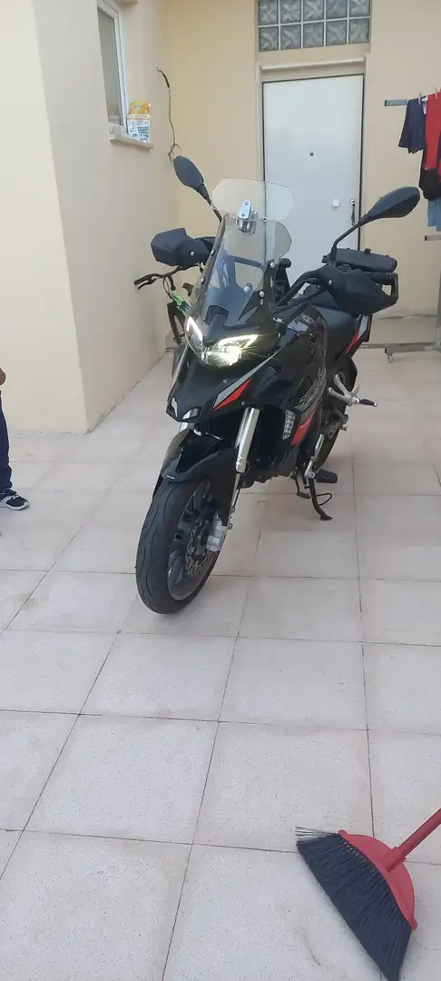Benelli TRK 251 Fekete - 2