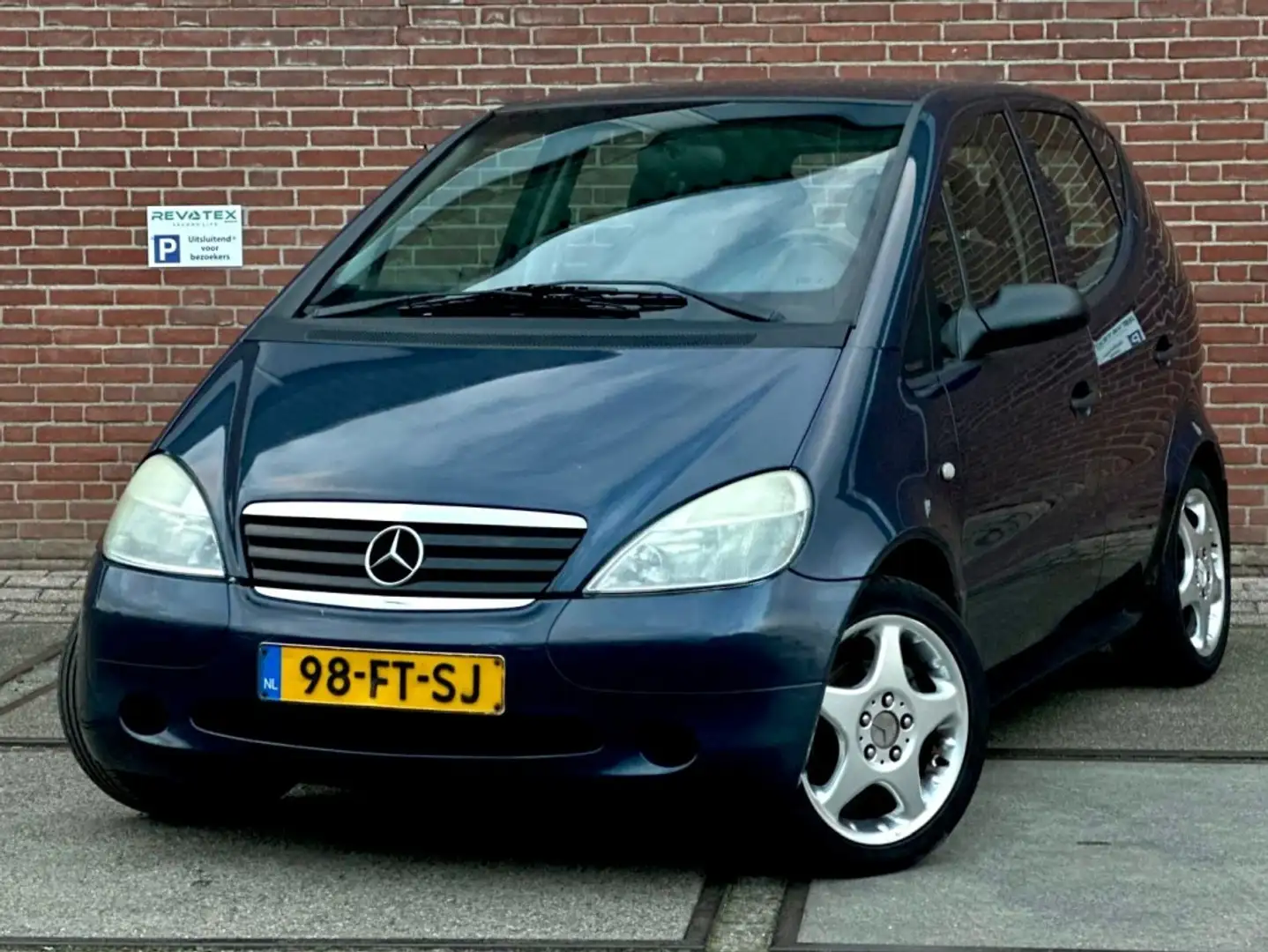 Mercedes-Benz A 140 Avantgarde |Airco |Stuurbkr |Nieuwe APK Modrá - 1