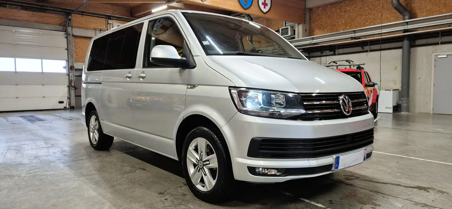 Volkswagen T6 Multivan Gris - 2