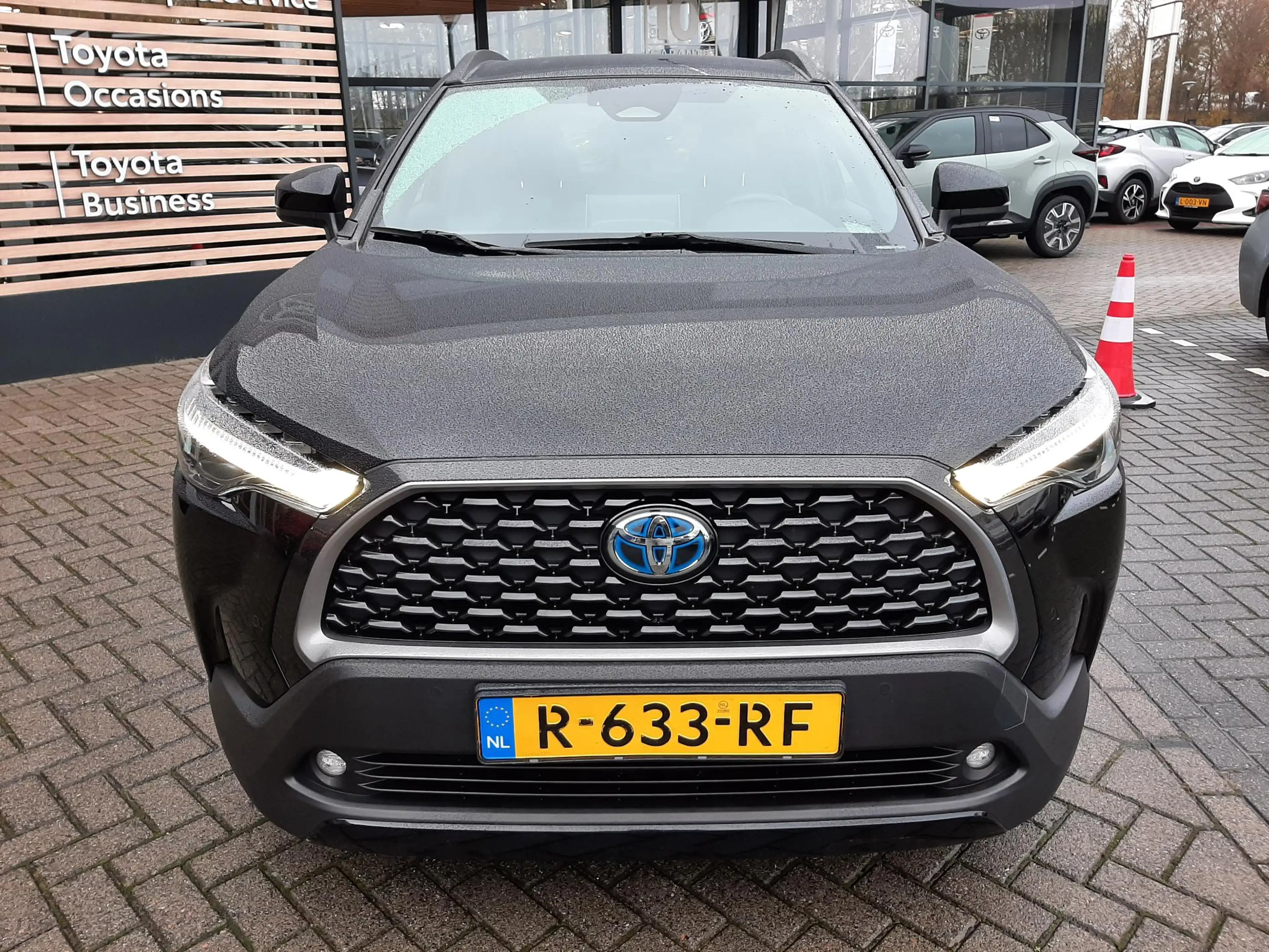 Toyota Corolla Cross 2.0 High Power Hybrid First Edition BLIND-SPOT ELE — photo 3