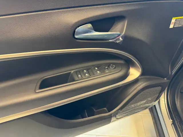 Jeep Avenger view 16