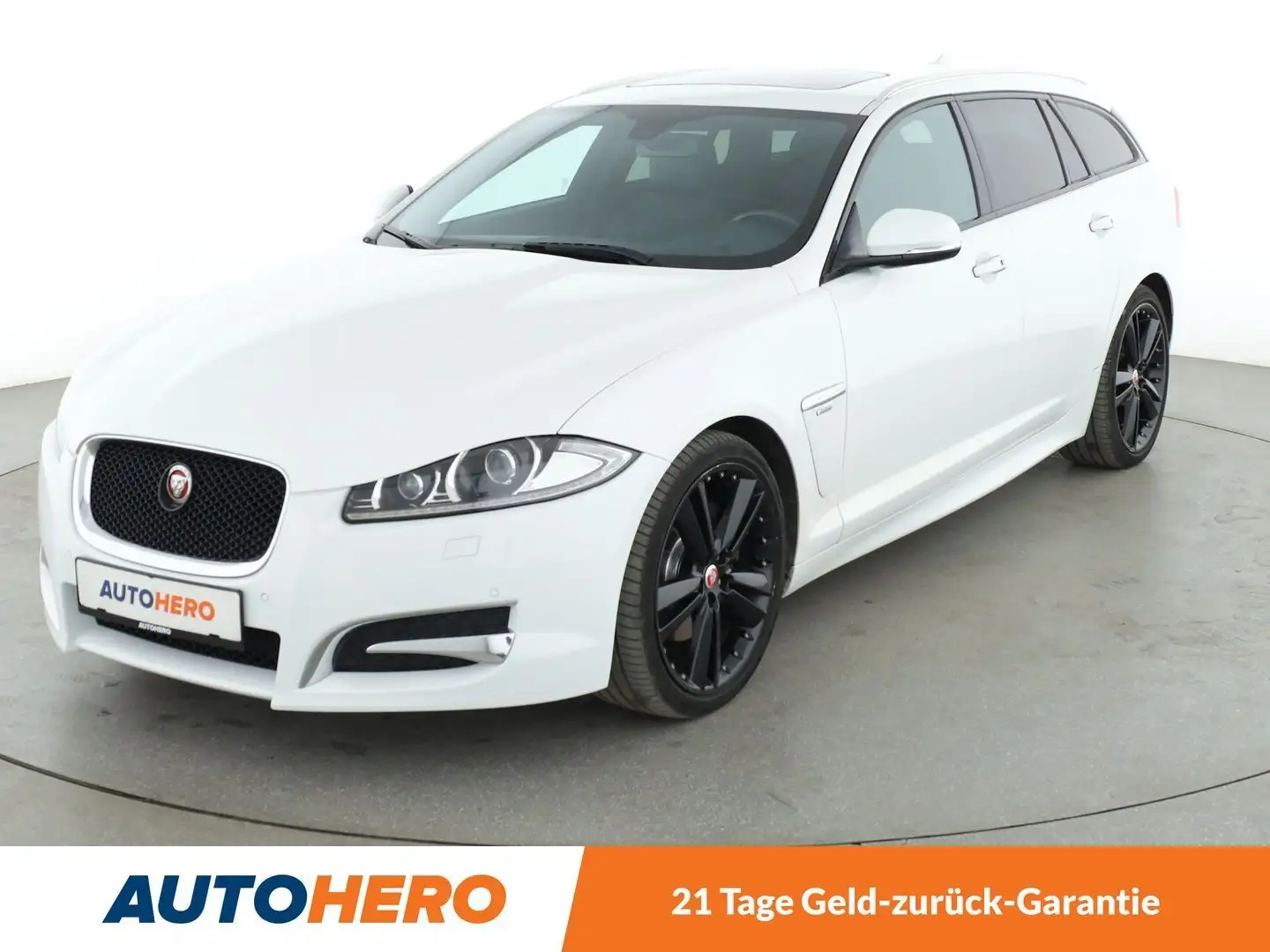 Jaguar XF 3.0 D V6 Aut.*NAVI*BI-XENON*ACC*CAM*PDC*SHZ* Weiß - 1