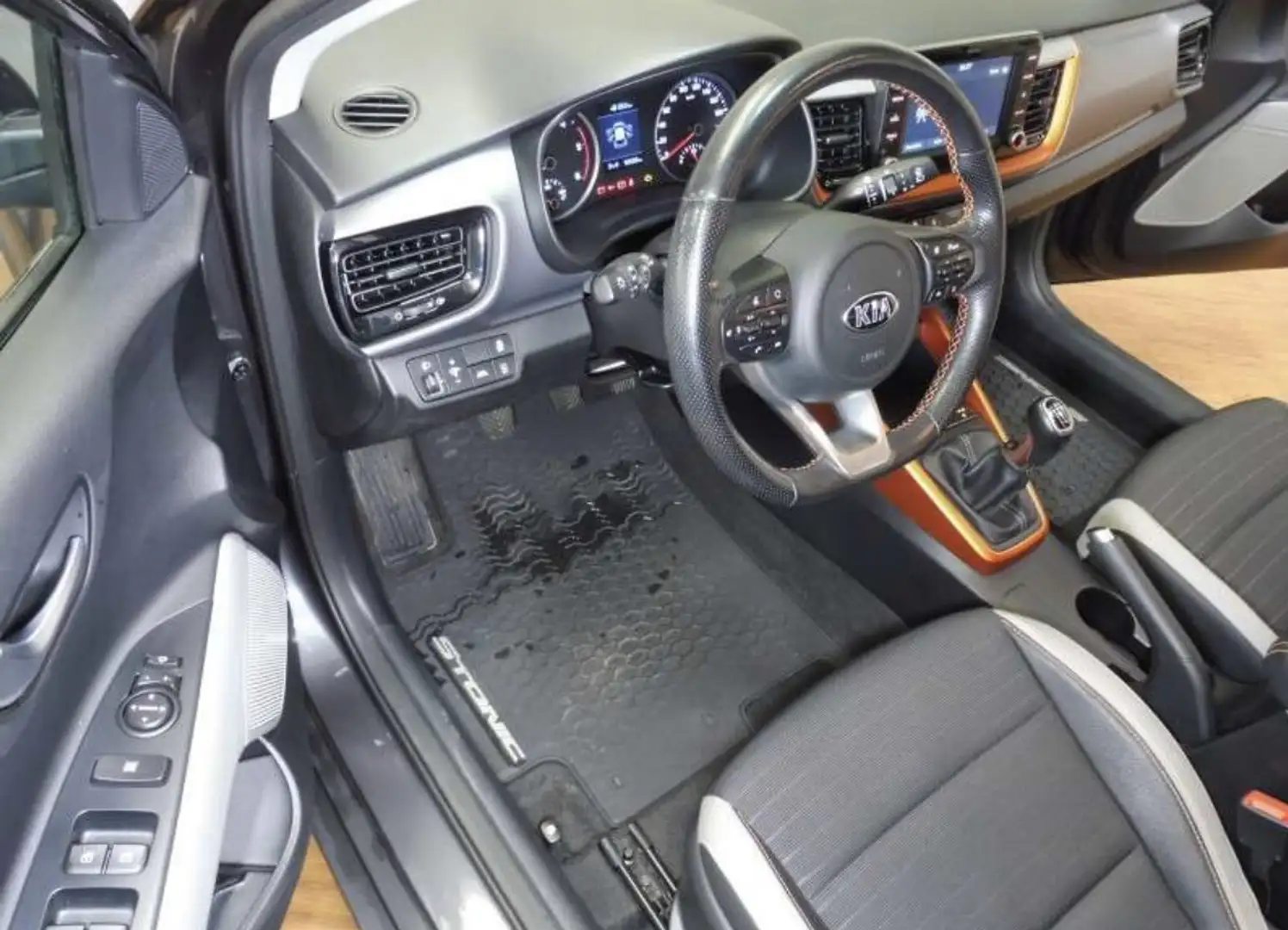 Kia Stonic 1.6 CRDi Spirit - 2