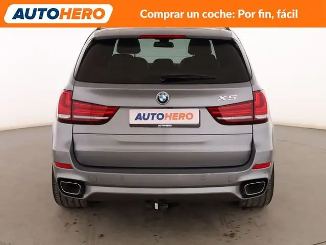 BMW X5 view 5