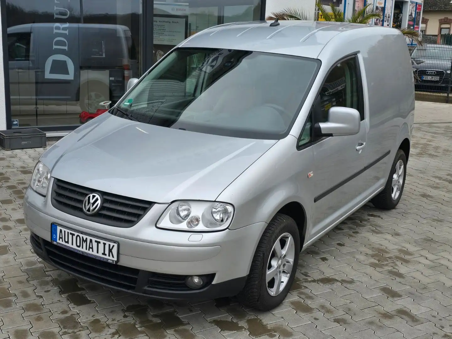 Volkswagen Caddy Kasten 1.9 TDI DSG, Klima, AHK, PDC Plateado - 1
