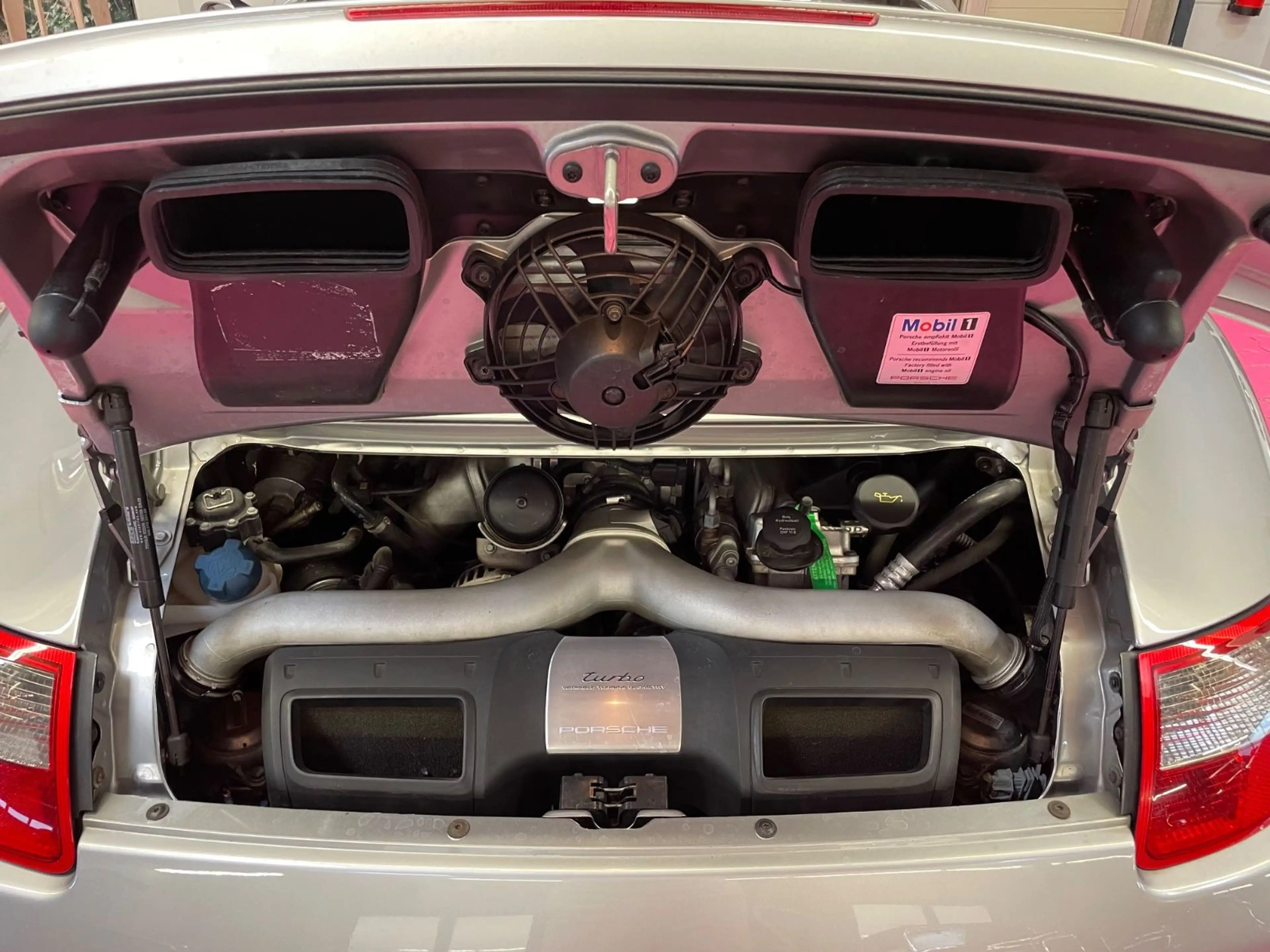 Porsche 997 Turbo, 1.Hand, Keramik, Porsche Scheckheft — photo 14