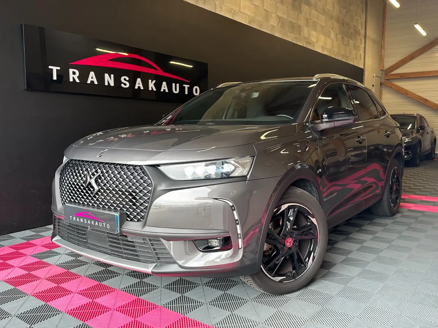 DS Automobiles DS 7 Crossback Performance Line+ Gris - 1