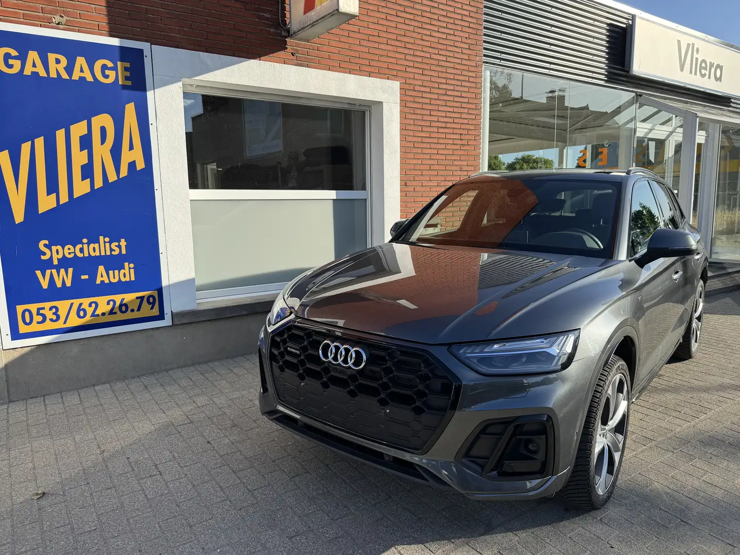 Audi Q5 50 TFSIe quattro FULL OPTION S tronic S-Line Gris - 1