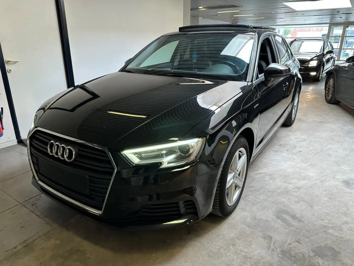 Audi A3 A3 1.4 TFSI g-tron Sportback S tronic Noir - 1