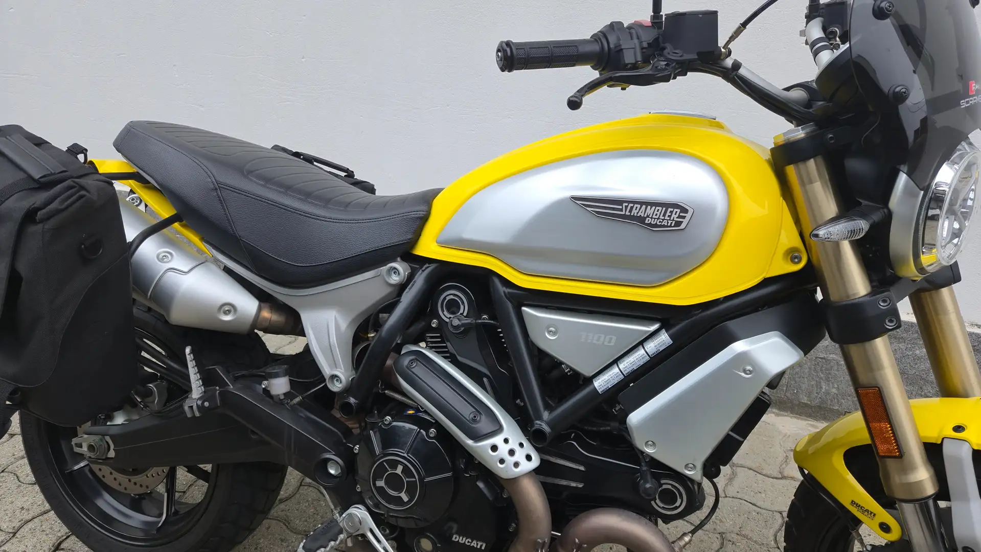 Ducati Scrambler 1100 ABS Giallo - 2
