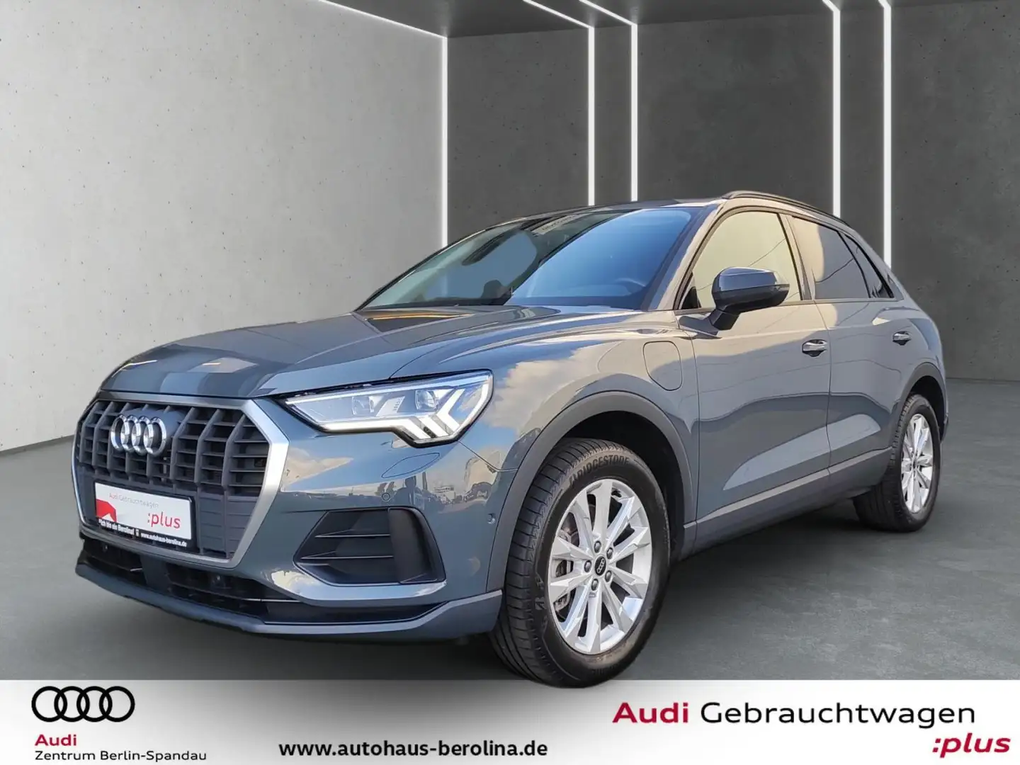 Audi Q3 45 TFSI e S tronic *MATRIX*R-CAM*ACC*Virt.C+* Gris - 2