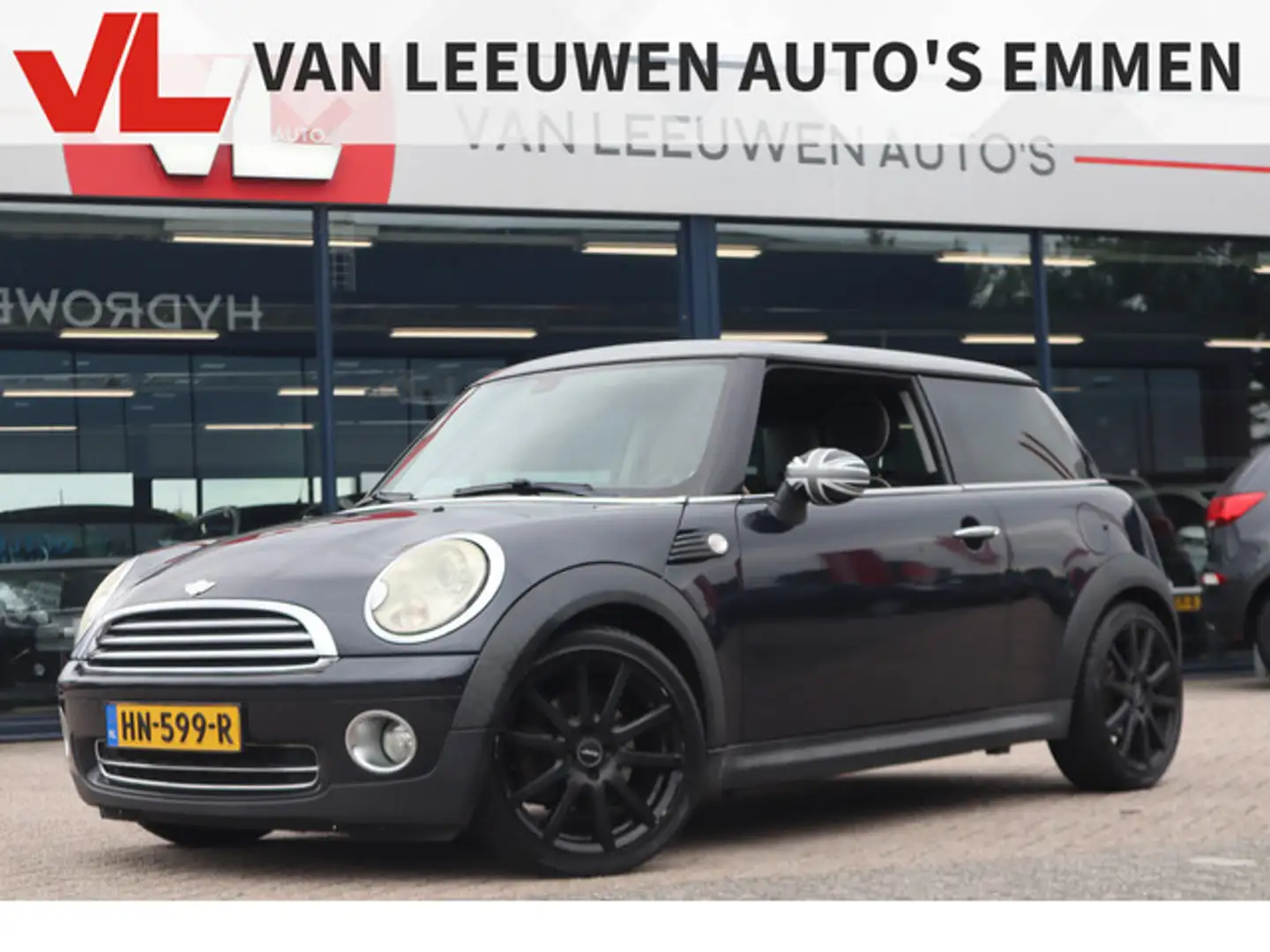 MINI Cooper 1.6 | Lees Tekst | Read Text | Zo Mee Schwarz - 1