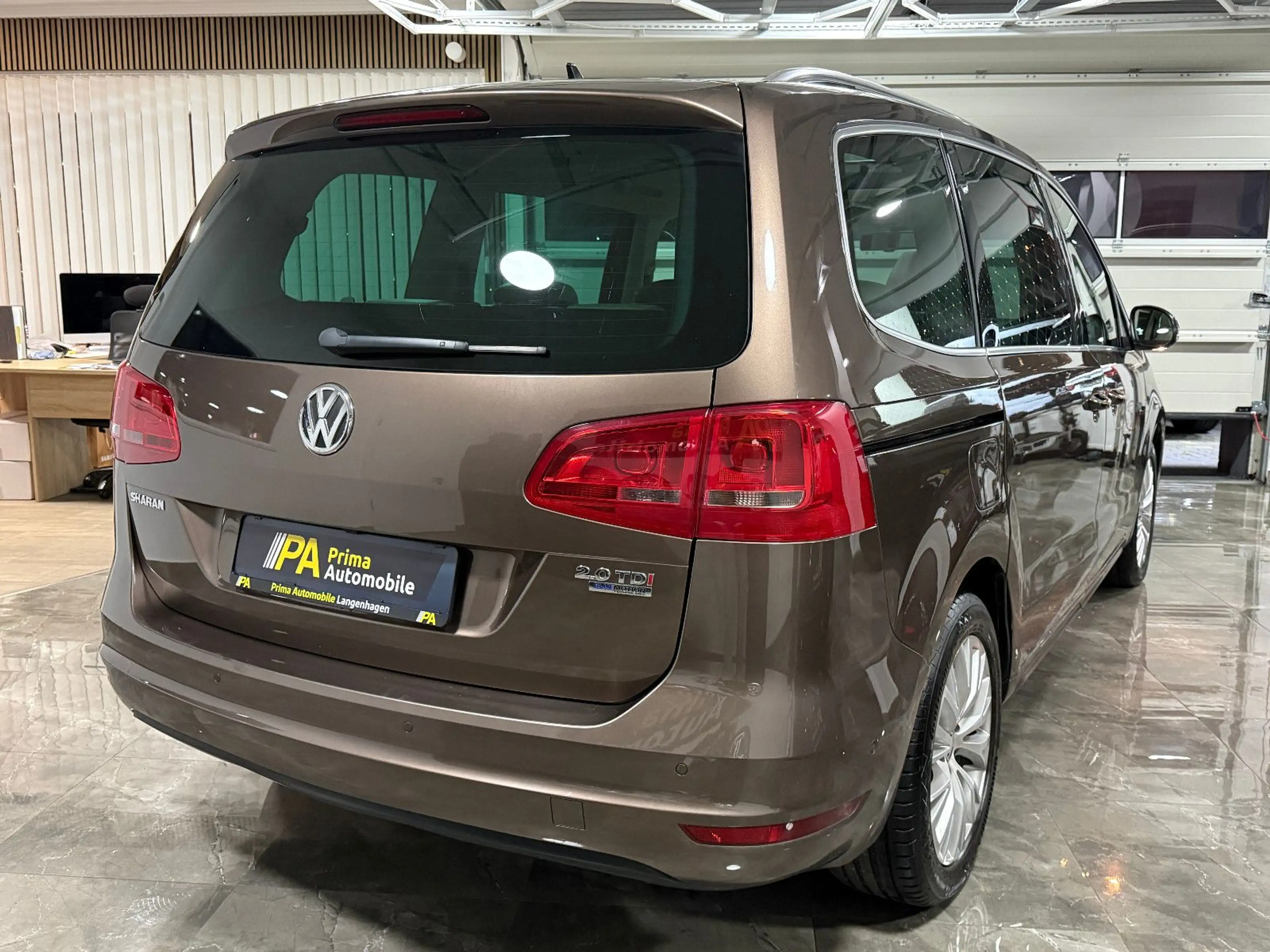 Volkswagen Sharan 2.0 TDI Highline 7-Sitzer DSG Xenon Pano — photo 5