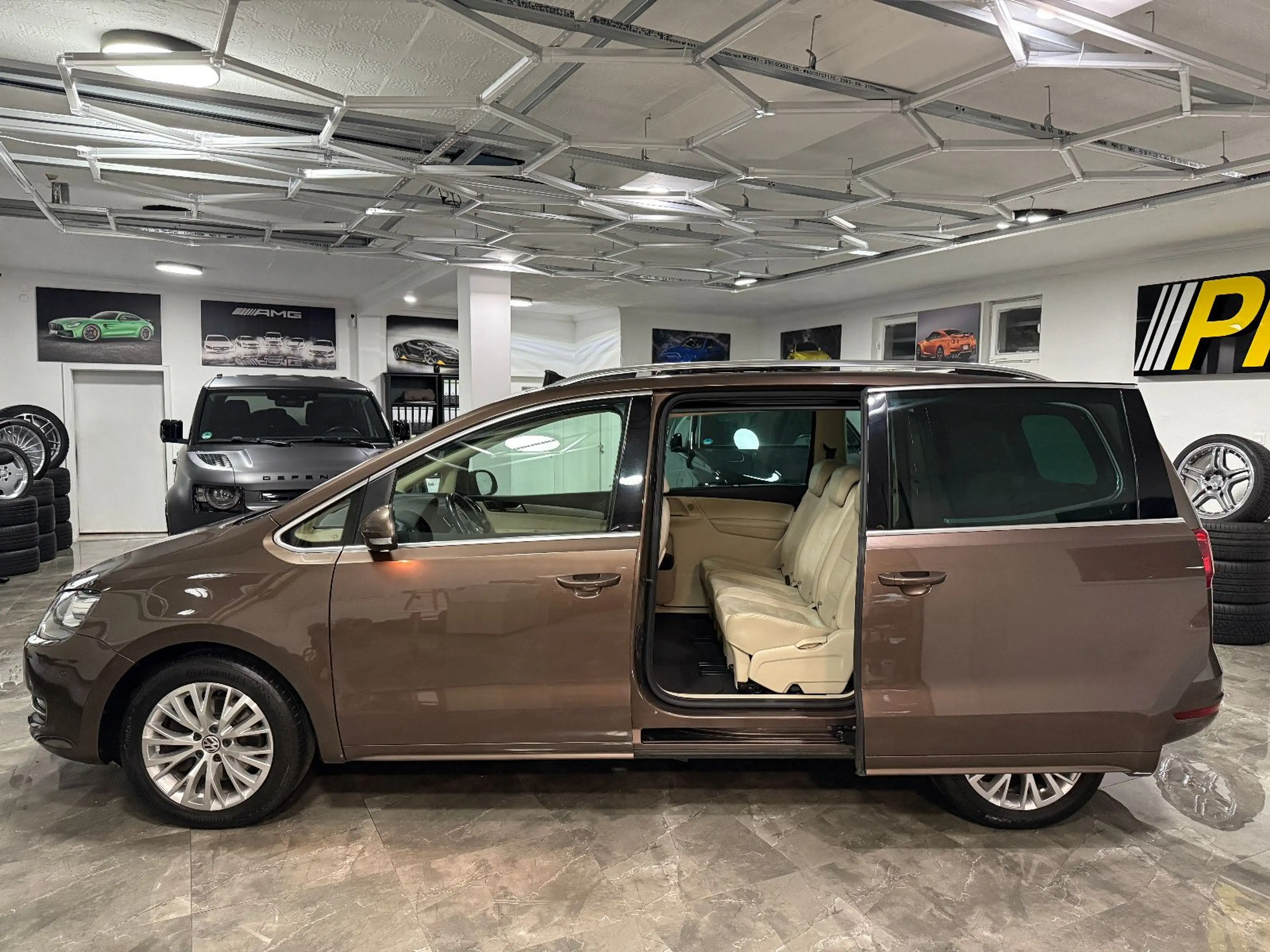 Volkswagen Sharan 2.0 TDI Highline 7-Sitzer DSG Xenon Pano — photo 3