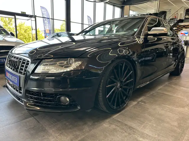 Audi S4 view 19