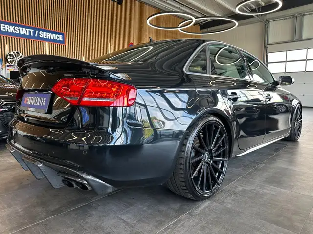 Audi S4 view 17