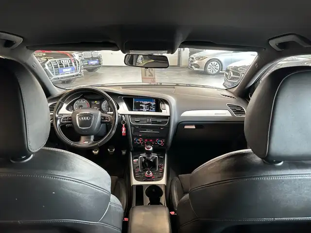 Audi S4 view 6