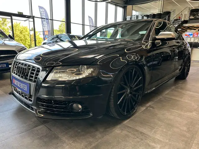 Audi S4 view 23
