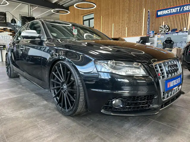 Audi S4 view 18