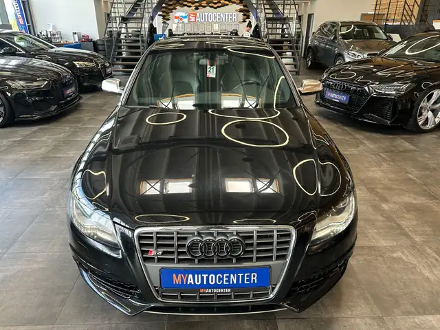 Audi S4 view 22