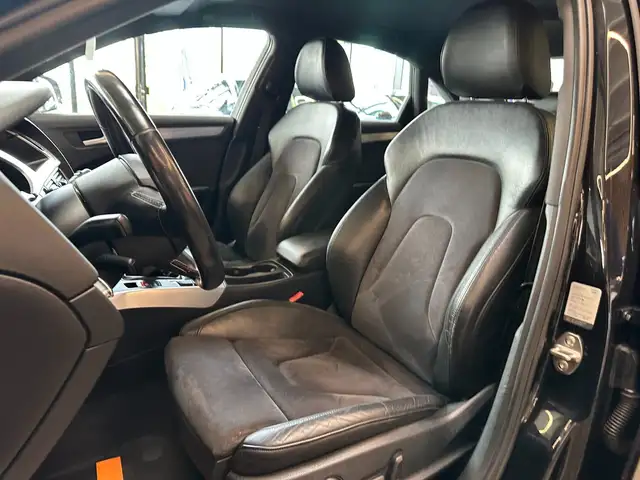 Audi S4 view 9