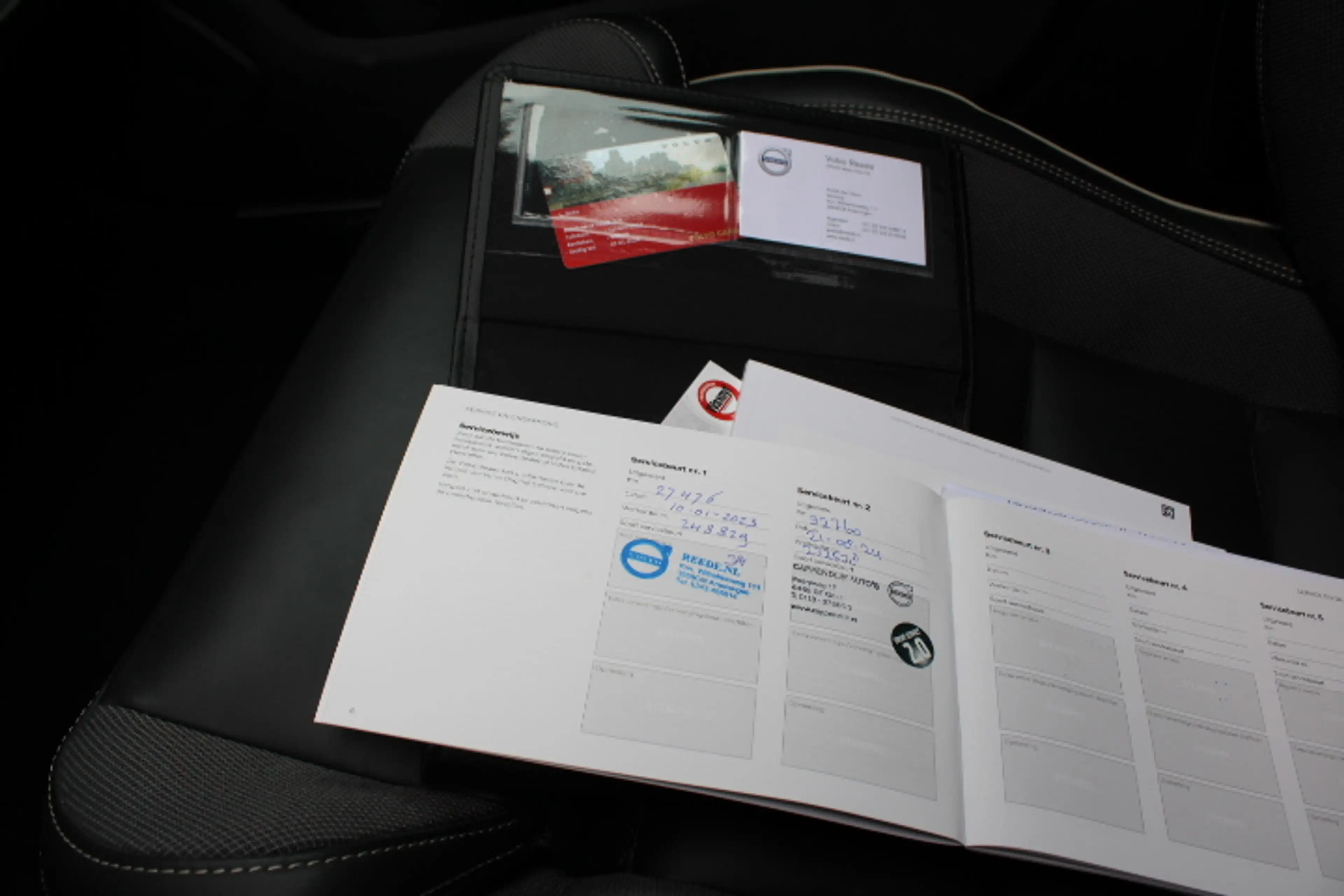 Volvo S60 2.0 B3 R-Design - Panoramadak - 19 Inch - Harman K — photo 20