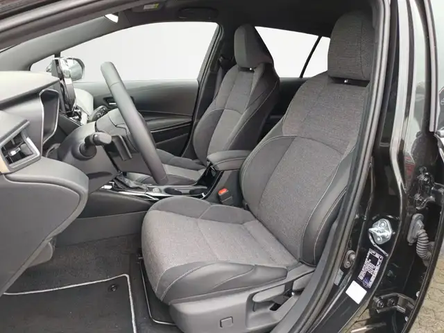 Toyota Corolla view 9