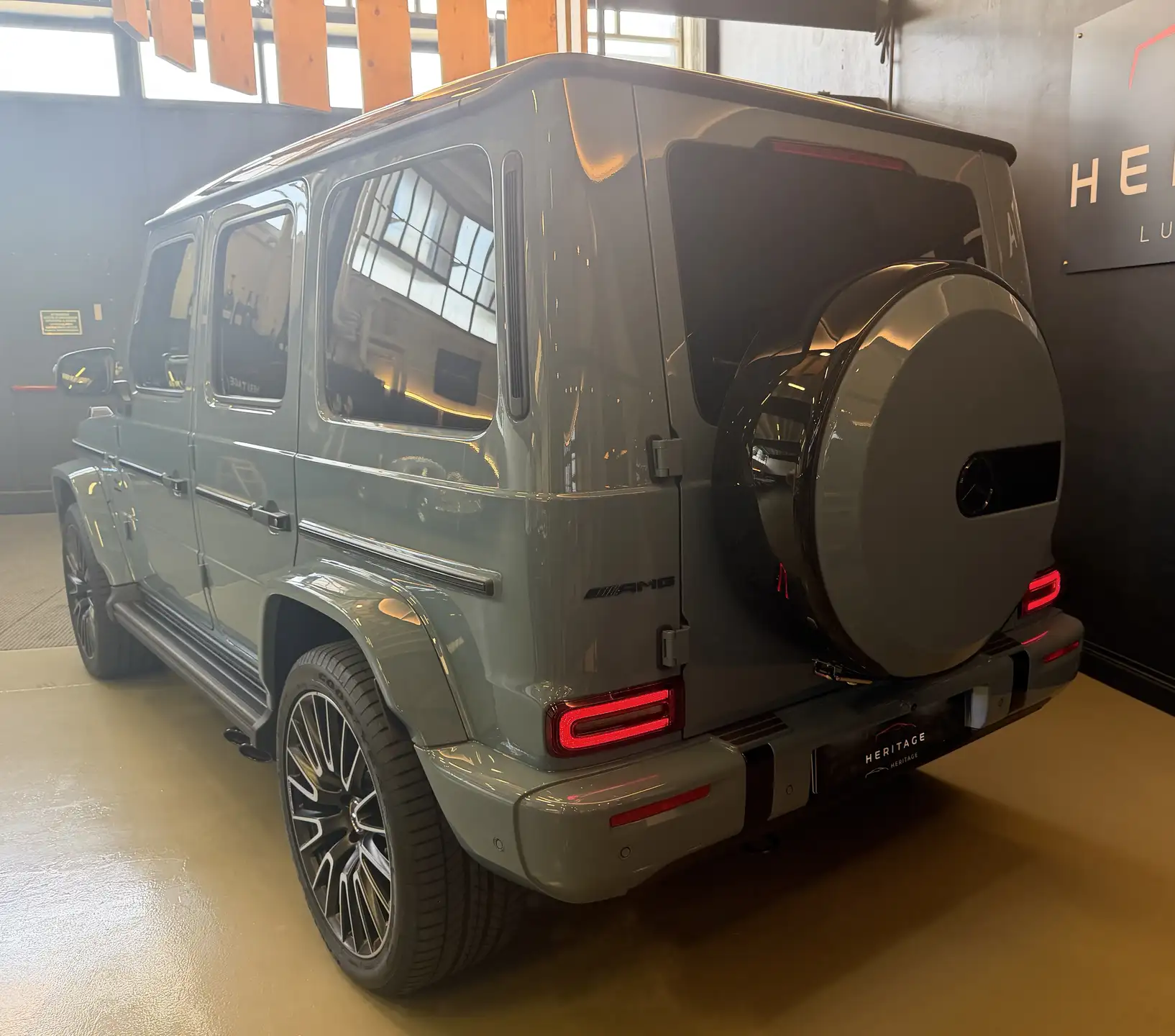 벤츠 G-Class 2024 실버 사진 7