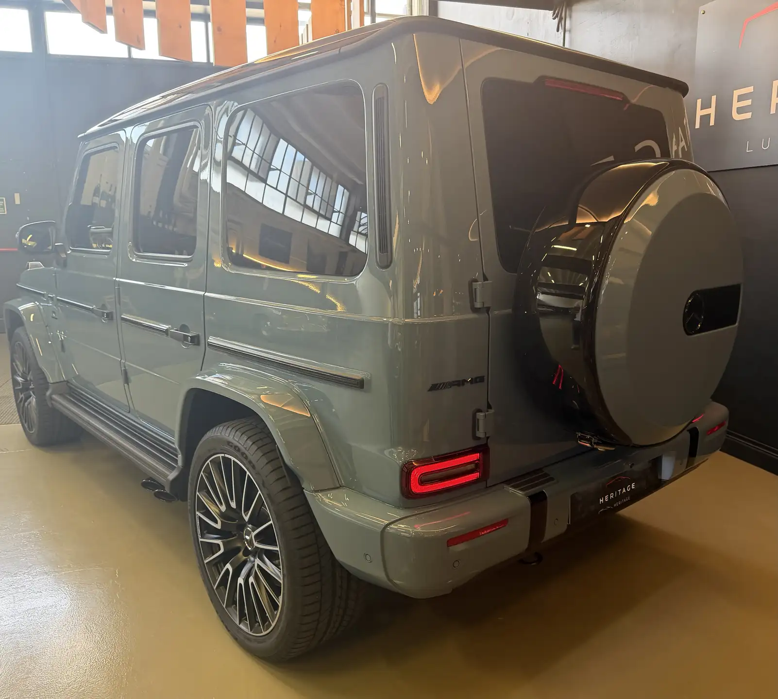 벤츠 G-Class 2024 실버 사진 6