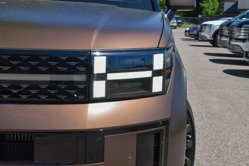 Hyundai Santa Fe 2025 photo 2