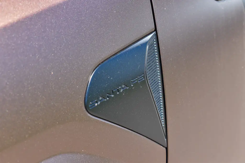 Hyundai Santa Fe 2025 photo 4