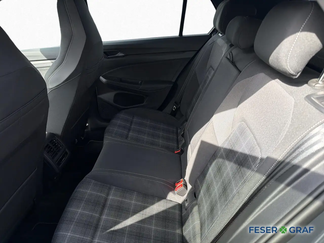 Volkswagen Golf VIII GTD 2.0 TDI DSG IQ LIGHT APP SHZ PDC, миниатюра 12