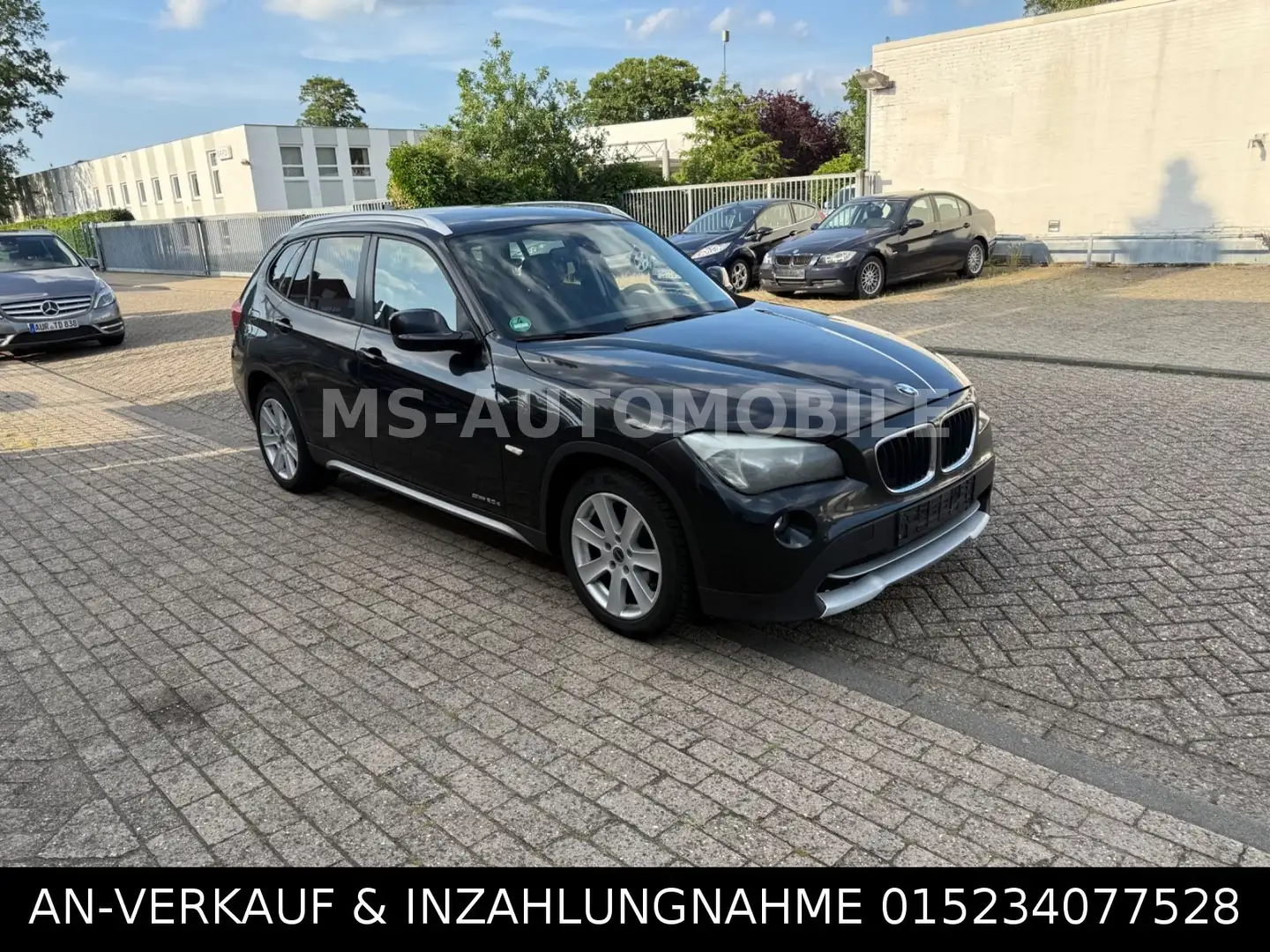BMW X1 20 d sDrive * 177-PS * NAVI * Zwart - 2