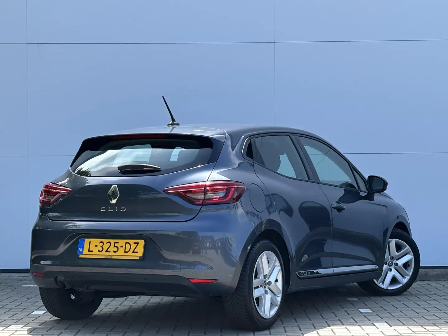 Renault Clio 1.0 TCe Bi-Fuel Zen Gris - 2