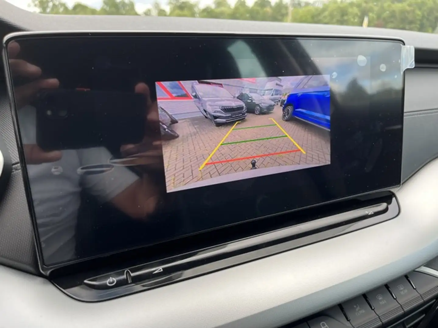 Skoda Octavia 1,5 TSI DSG Selection Combi + AHK + LED Matrix + K Gris - 2
