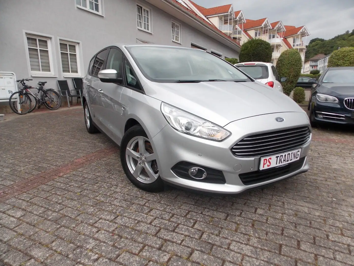 Ford S-Max S-MAX 2.0 Tdci Aut. Trend 7-Sitzer Klima-MFL Argent - 1