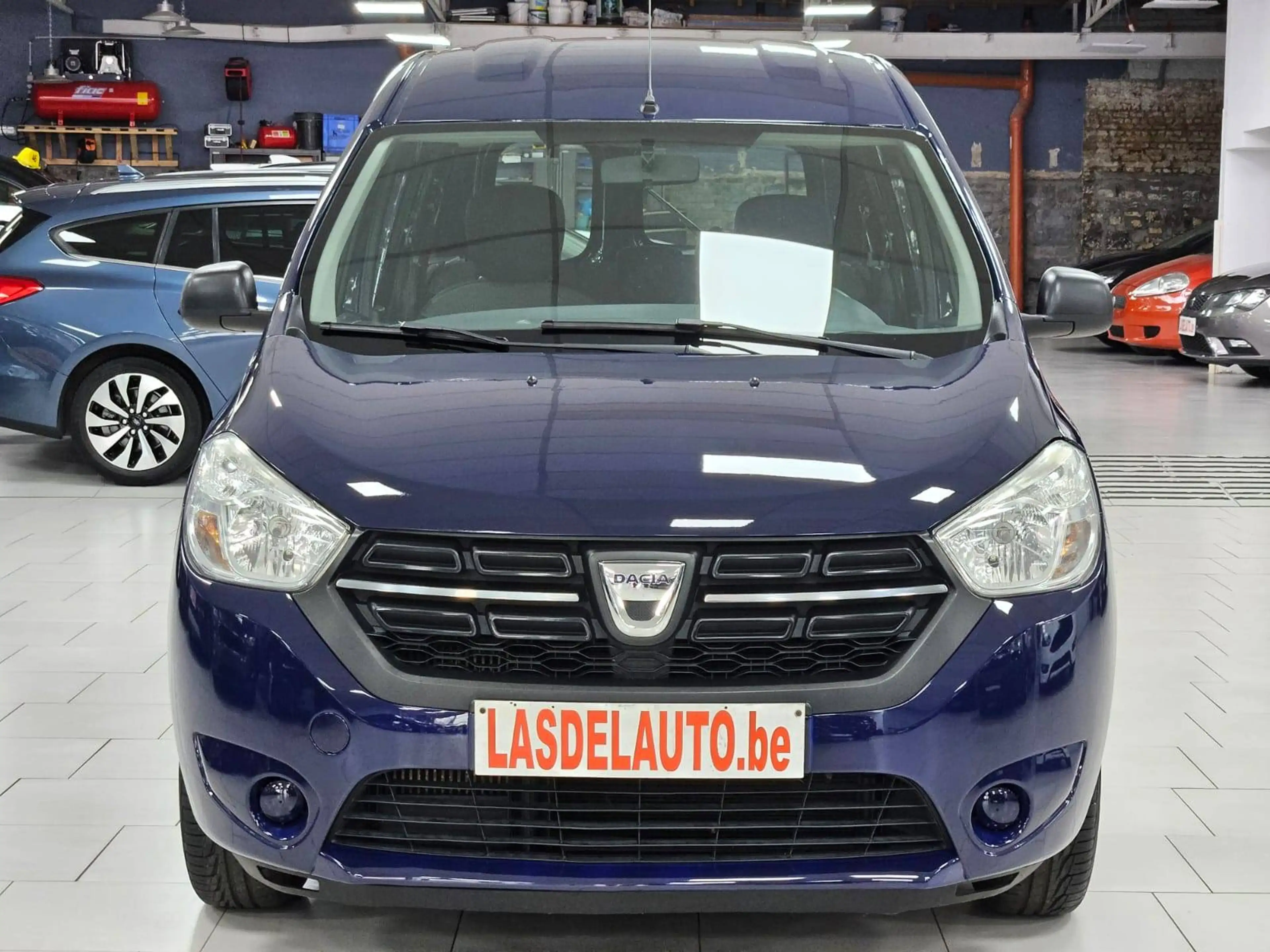 Dacia Dokker 1.5 dCi Attache Remorque 5 Places Radio Usb Aux 12 Mois De Garanti — photo 8