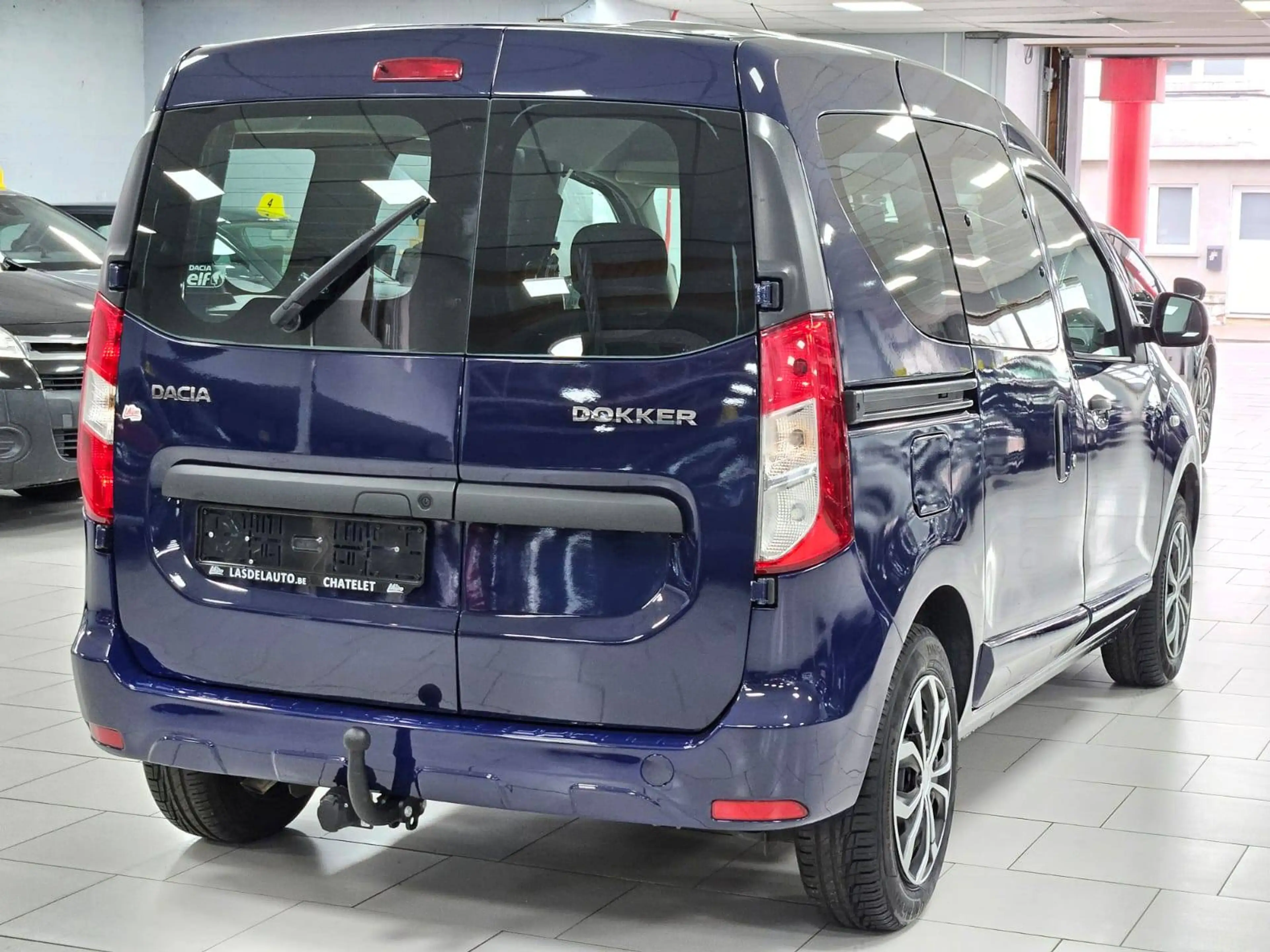 Dacia Dokker 1.5 dCi Attache Remorque 5 Places Radio Usb Aux 12 Mois De Garanti — photo 2