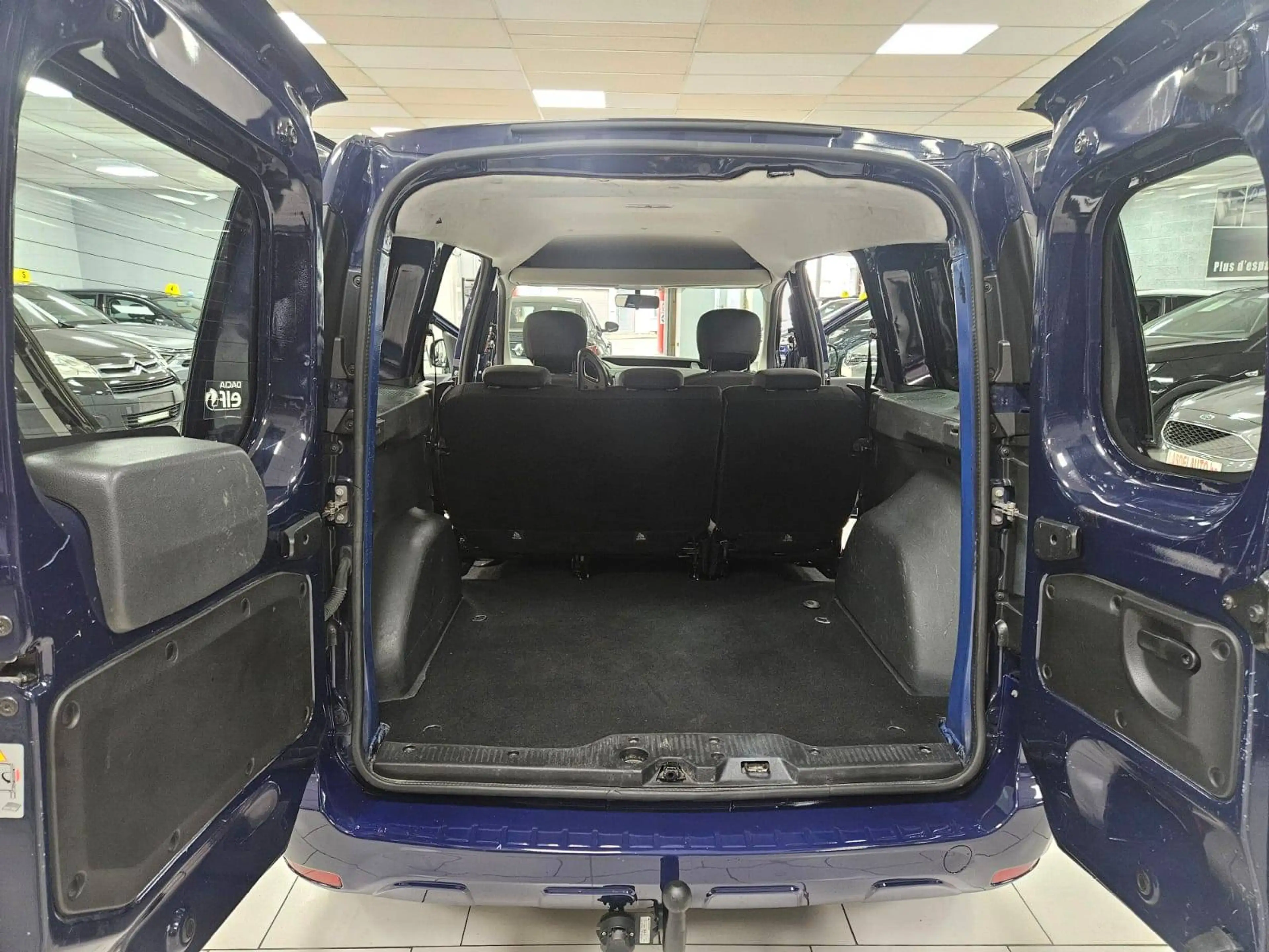 Dacia Dokker 1.5 dCi Attache Remorque 5 Places Radio Usb Aux 12 Mois De Garanti — photo 9